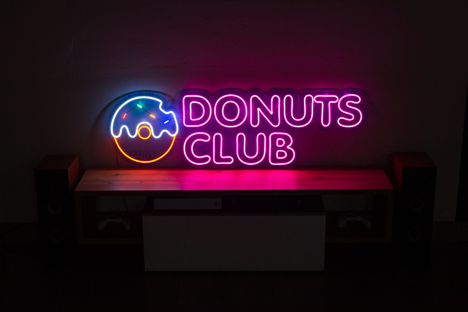 What are the benefits of using LED lighting for businesses?