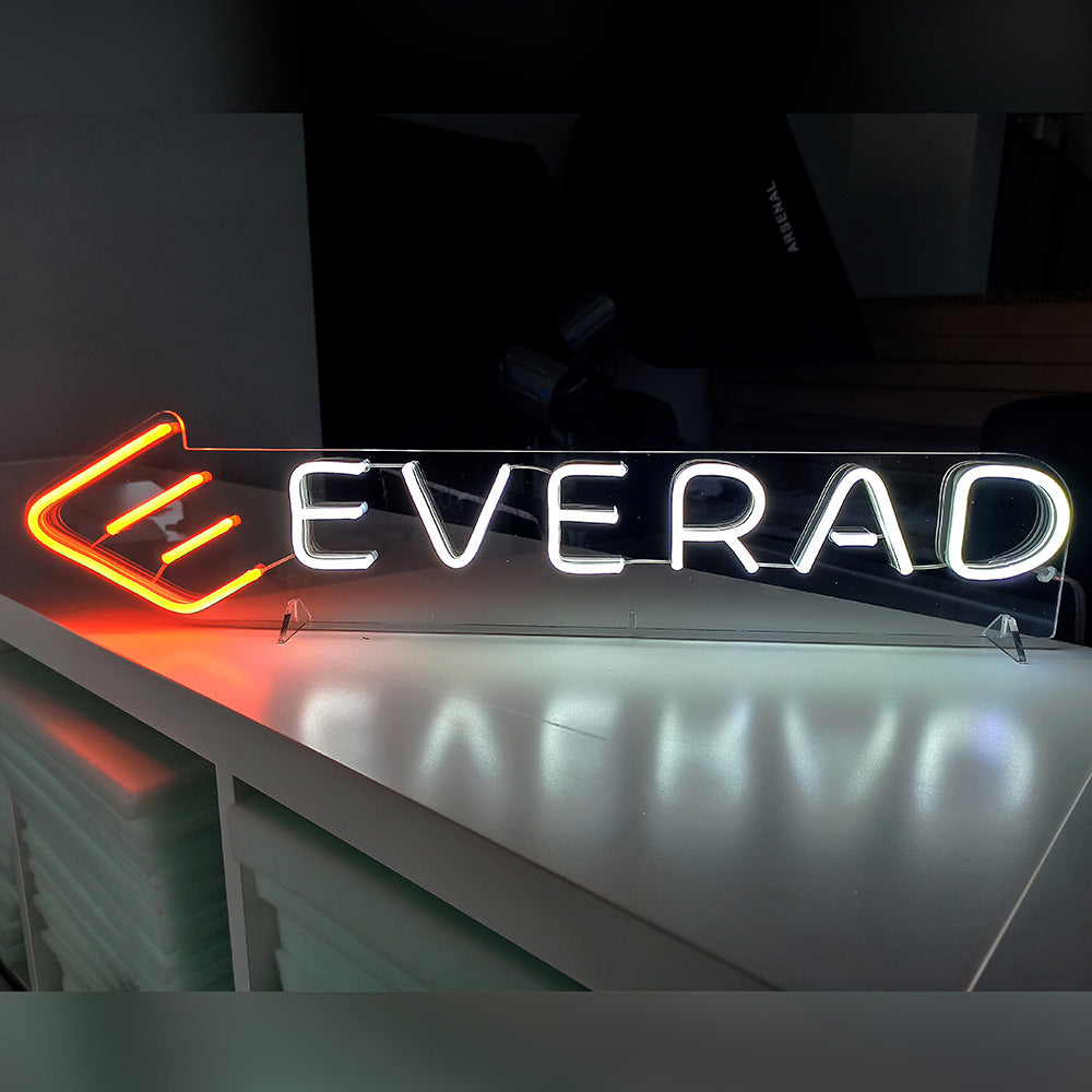 Neon sign "EVERAD"